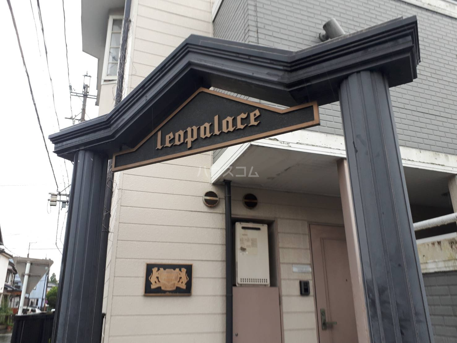 22/30 エントランス