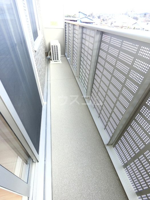 13/20 バルコニー