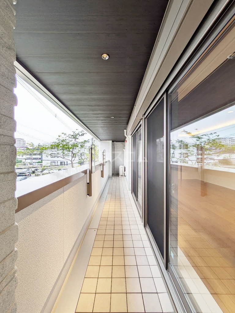 13/19 バルコニー