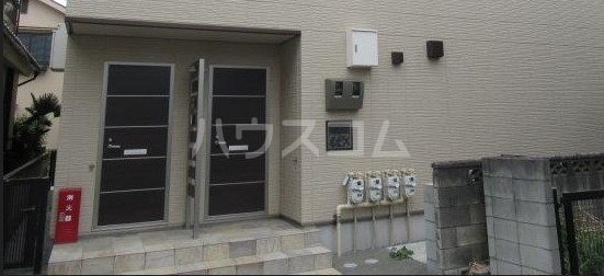 21/29 エントランス