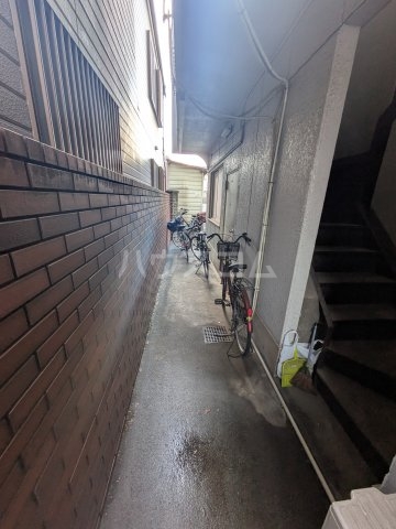 18/26 エントランス