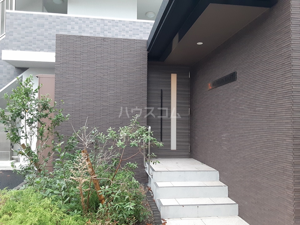 14/17 エントランス