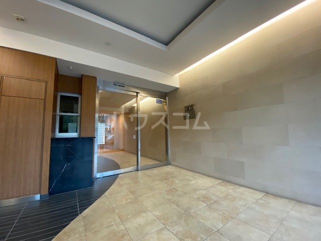 15/20 エントランス