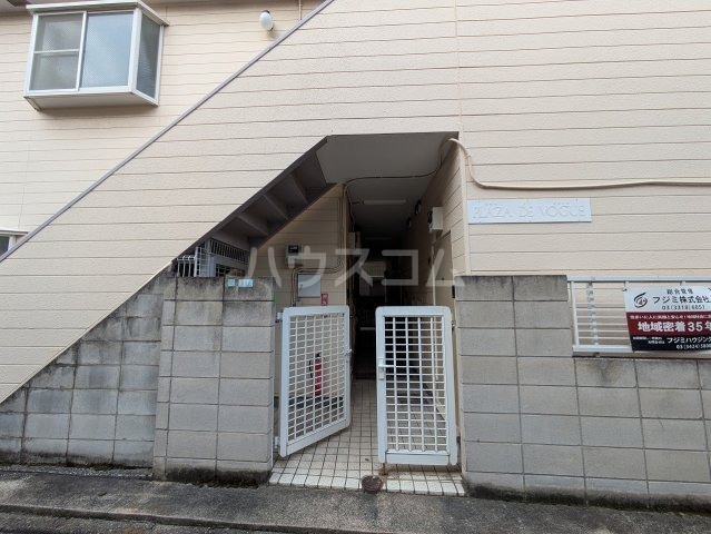 3/7 エントランス