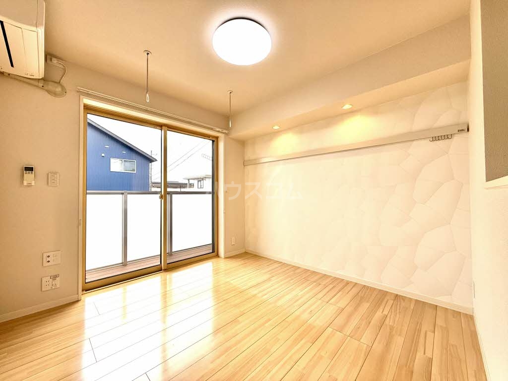 13/19 バルコニー