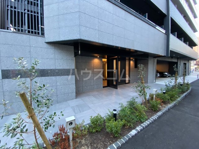 17/26 エントランス