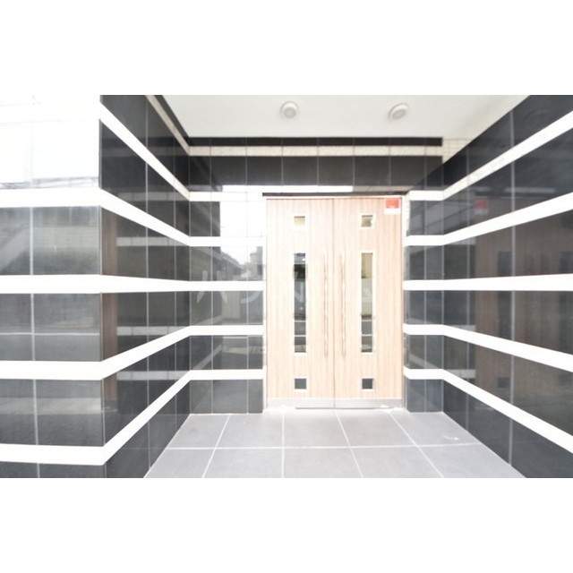 19/29 エントランス