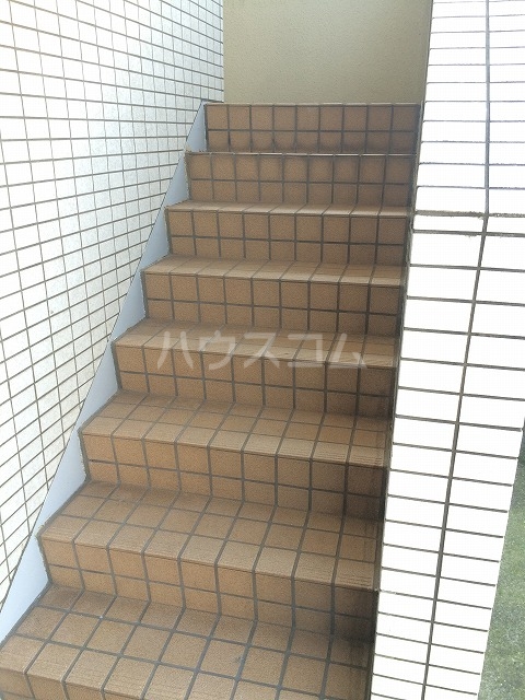 3/8 エントランス