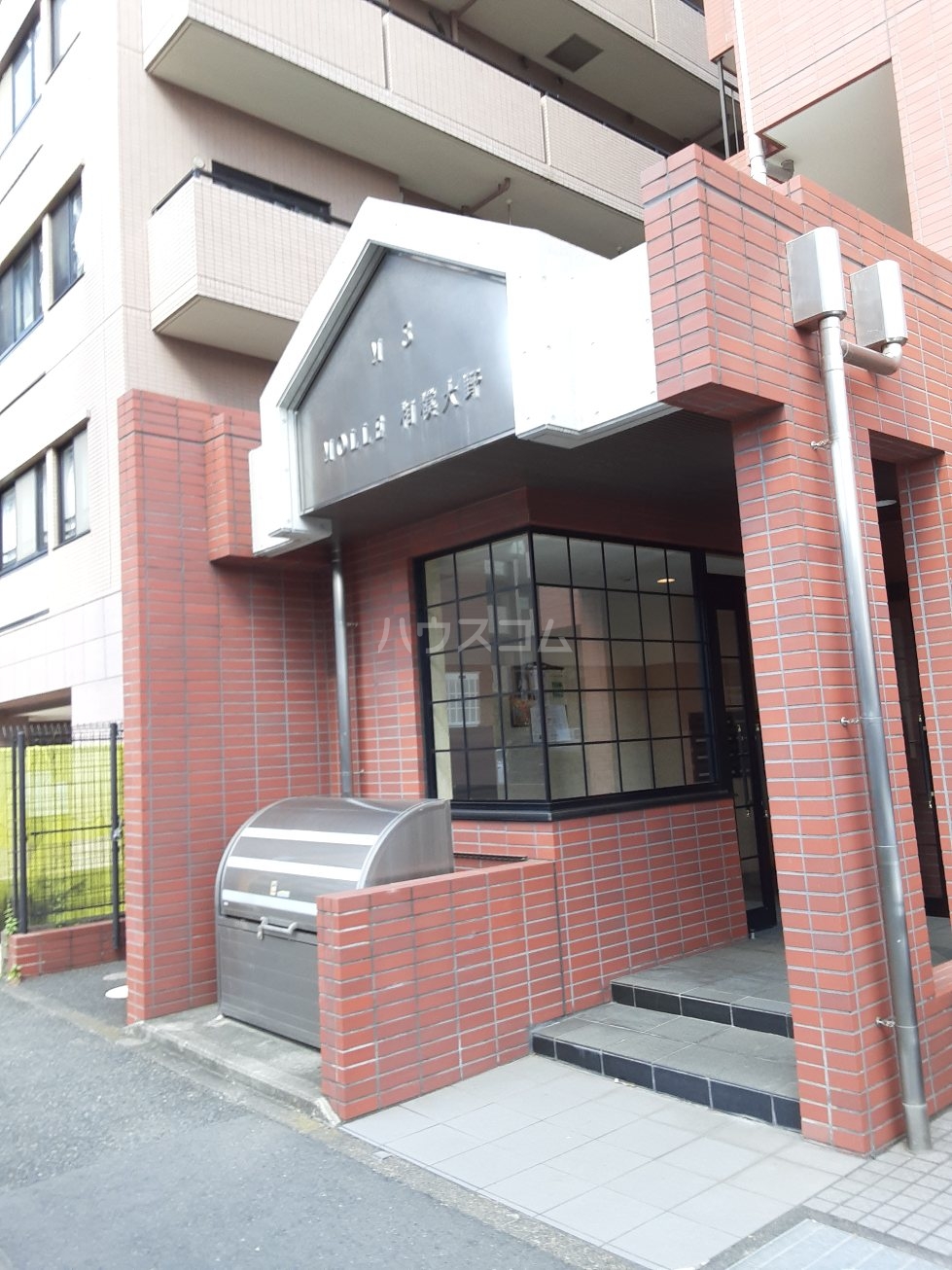 29/30 エントランス