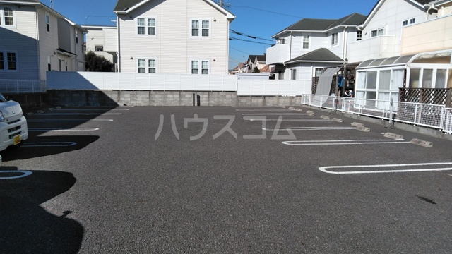 22/30 駐車場