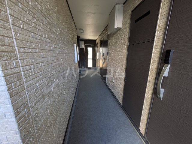 24/29 エントランス