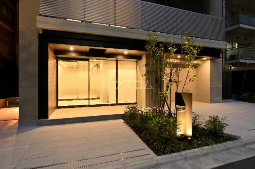 14/19 エントランス