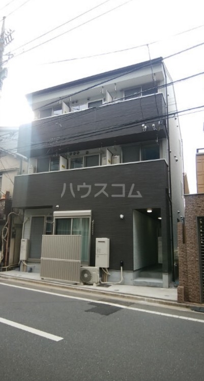 14/23 エントランス