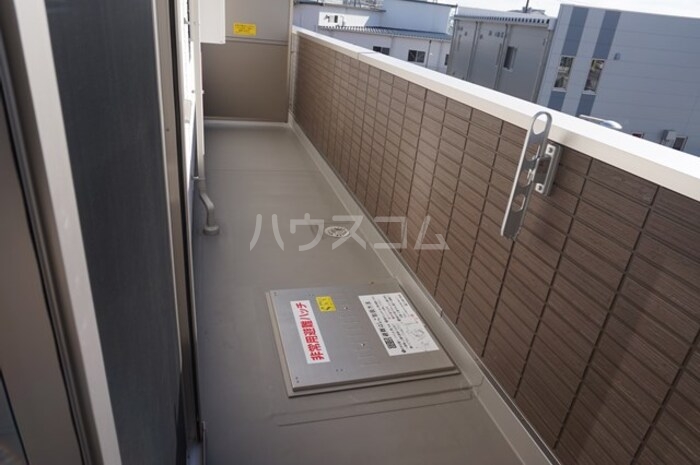 14/28 バルコニー