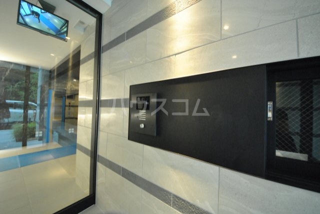 14/19 エントランス