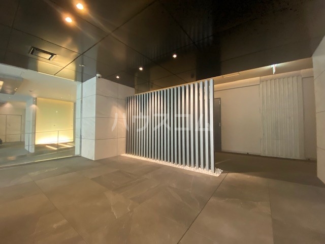 8/8 エントランス