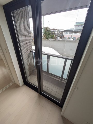 18/27 バルコニー