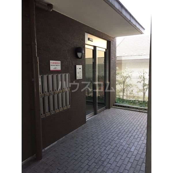 14/19 エントランス