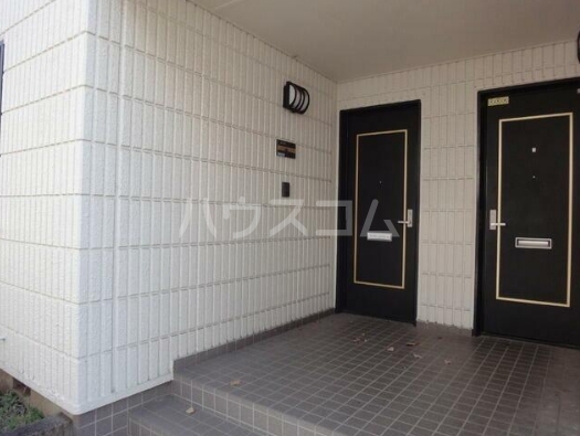 21/29 エントランス