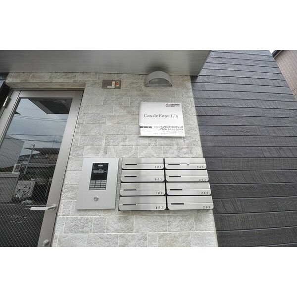 3/3 エントランス