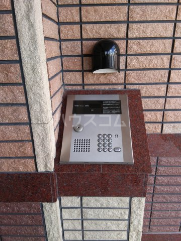 19/26 エントランス