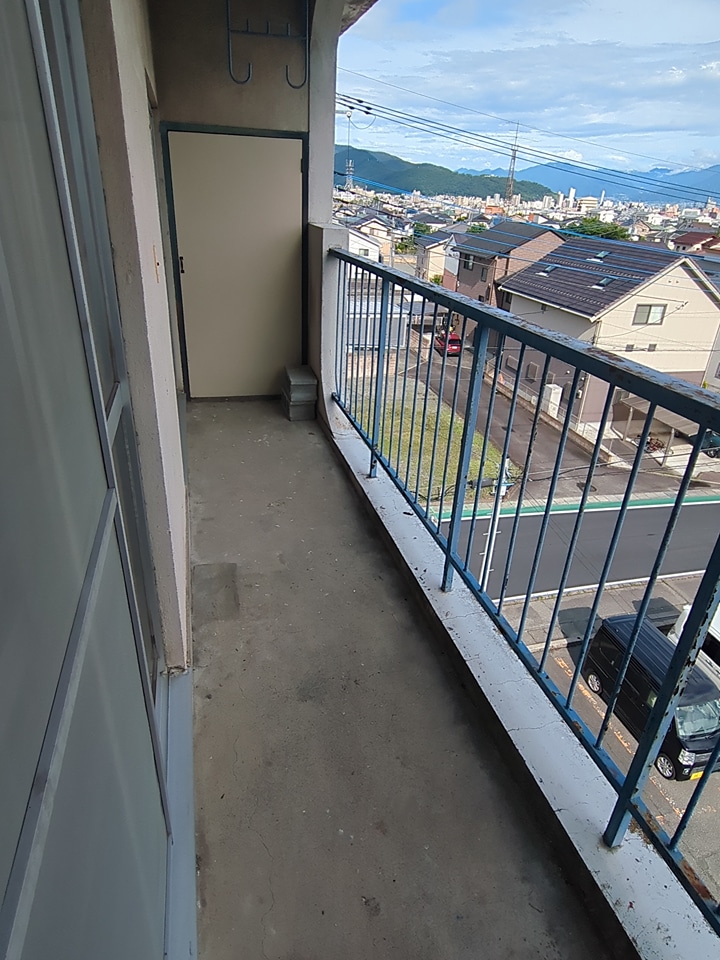 21/30 バルコニー