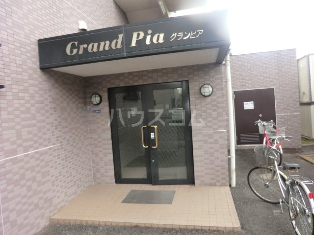 20/28 エントランス