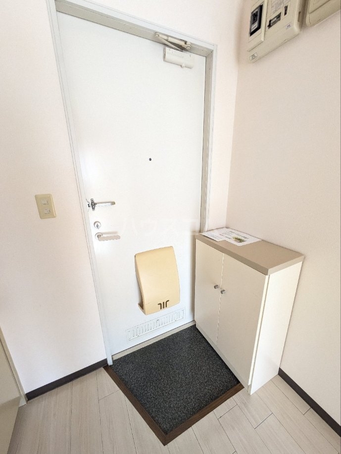 17/23 エントランス