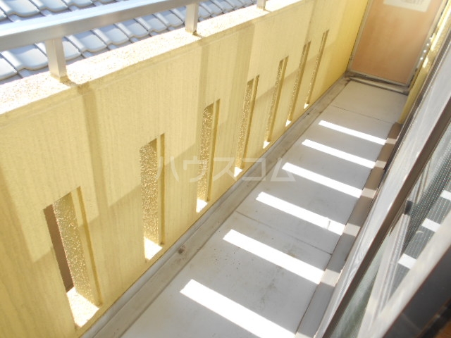 19/28 バルコニー