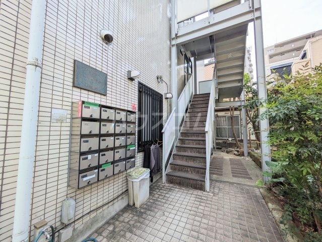 20/25 エントランス