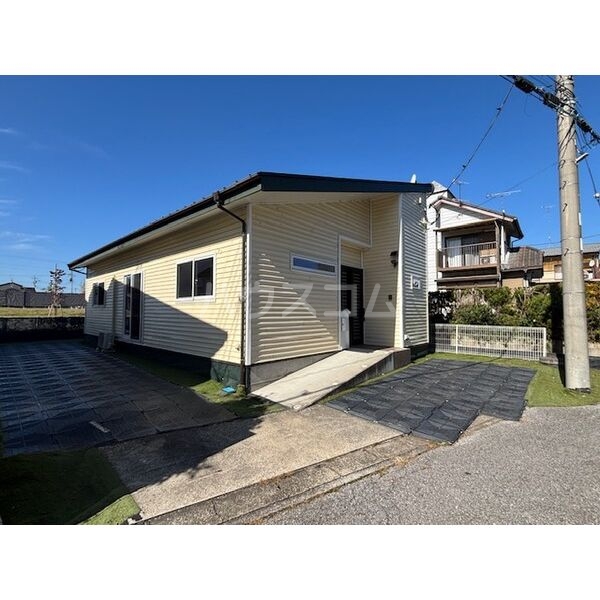 2/11 エントランス