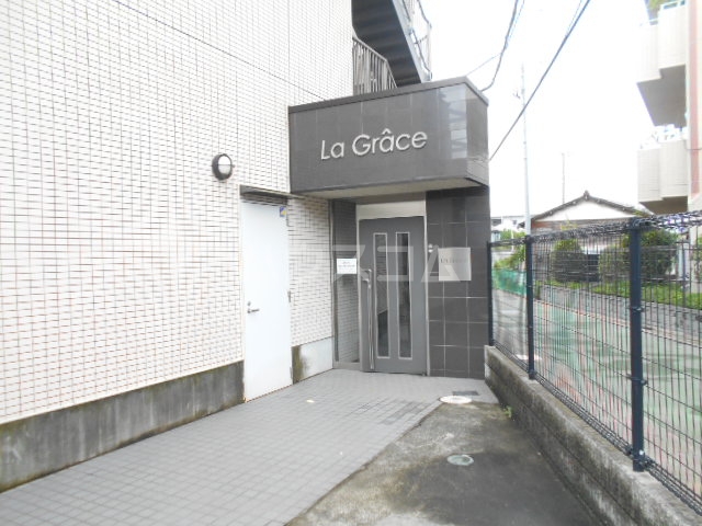 20/22 エントランス