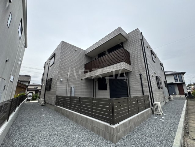 28/30 エントランス