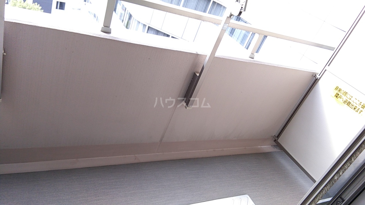 16/27 バルコニー