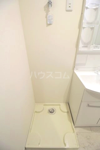 22/28 エントランス