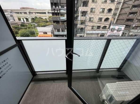 19/30 バルコニー