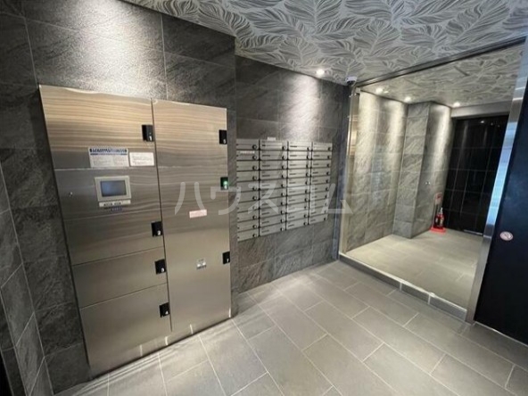 15/25 エントランス