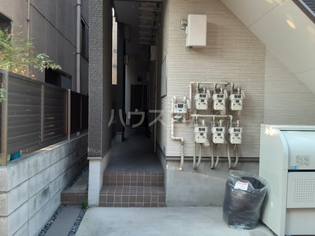 29/30 エントランス