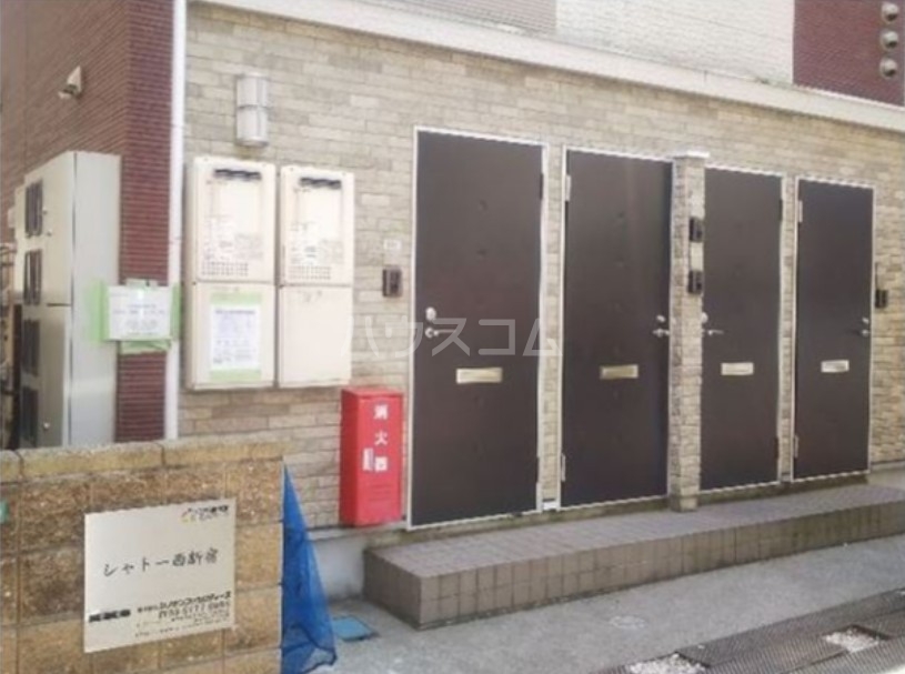 19/19 エントランス