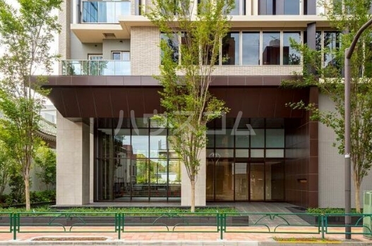 15/24 エントランス