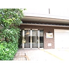 16/16 エントランス