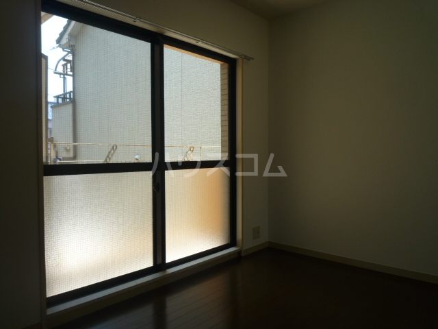 15/23 エントランス