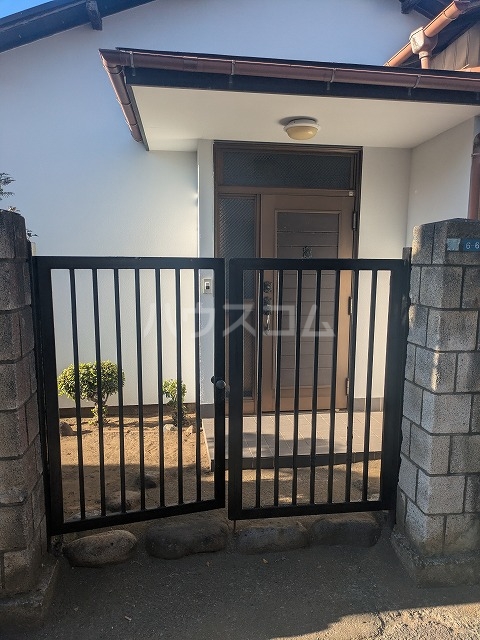 19/26 エントランス