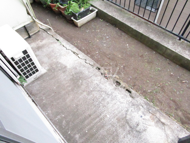 19/27 バルコニー