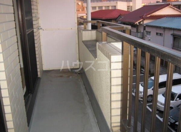 22/28 バルコニー