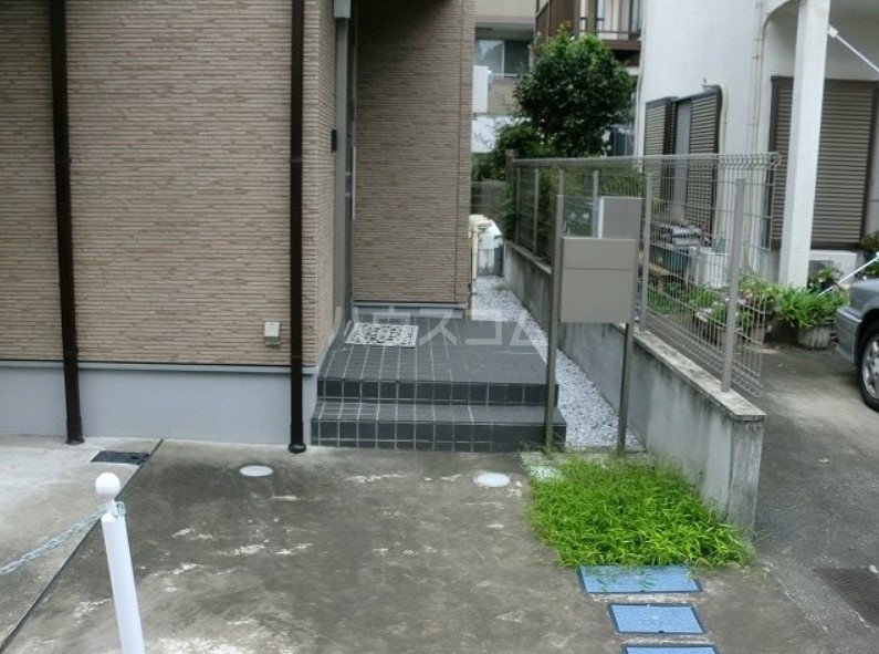 14/24 エントランス