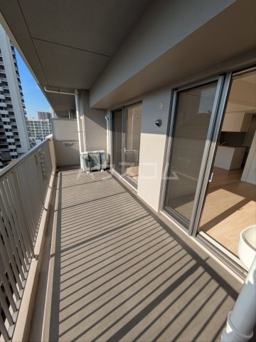 19/30 バルコニー