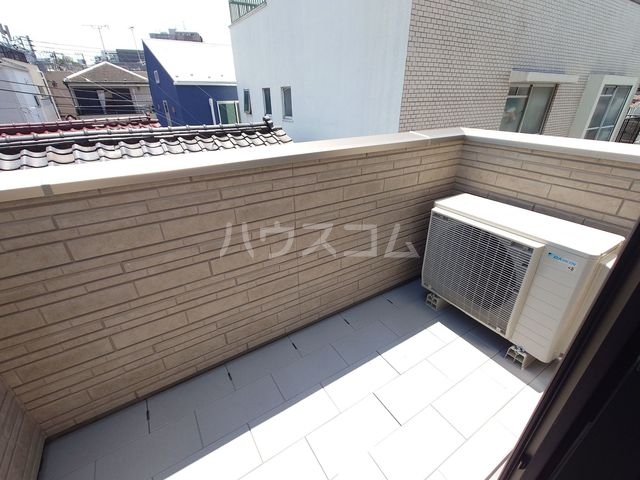14/15 バルコニー