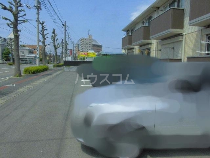 16/18 駐車場