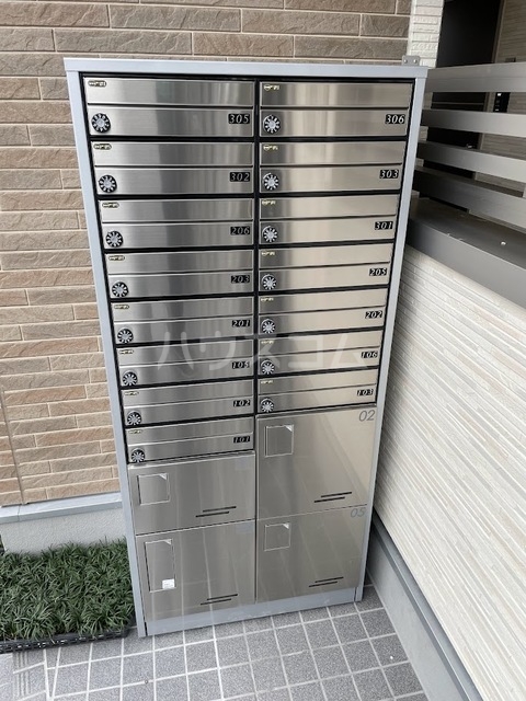 17/26 エントランス